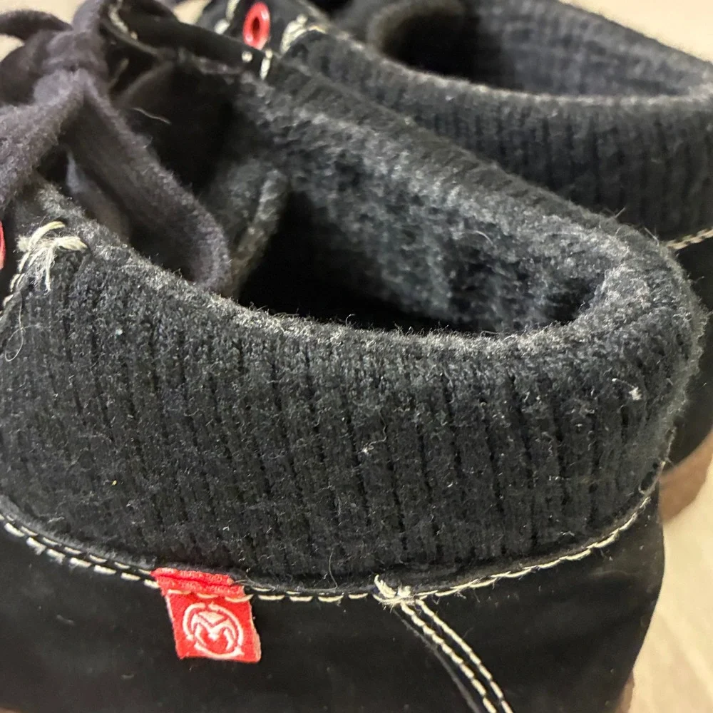Ocean Minded Mens Black Suede Moccasin Chukka Boots Contrast Stitch Ribbed Knit